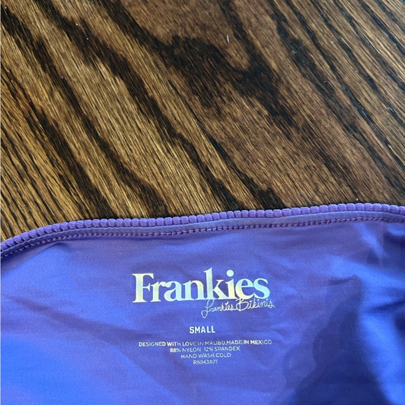 Frankie’s Ribbed Bandeau Bikini Top- Small - Picture 3 of 5